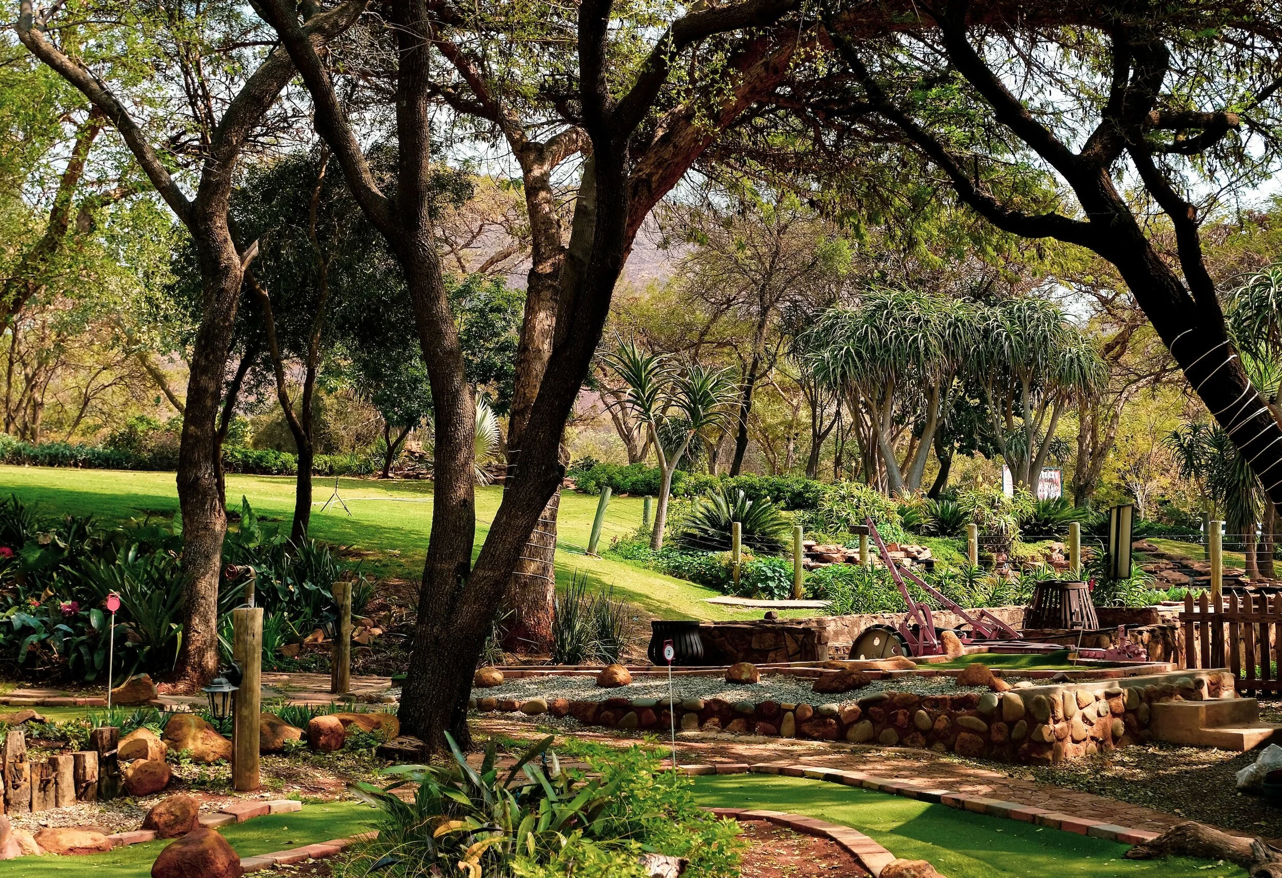 3 Amazing Mini Golf Venues in the UK