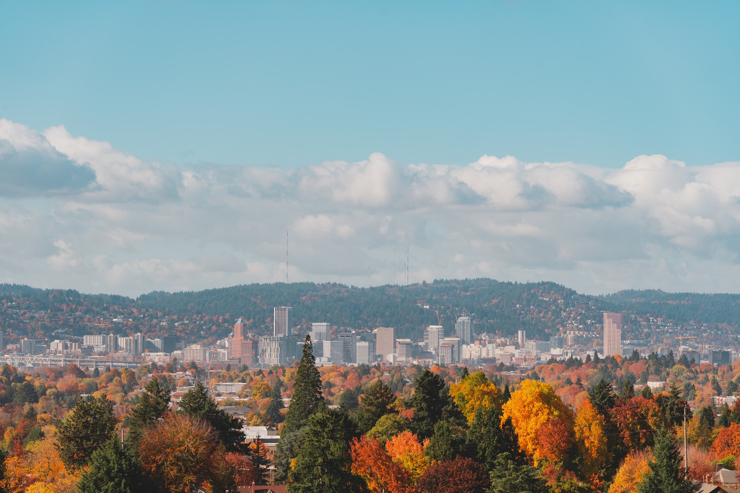 10 Enchanting Fall Escapes: Portland’s Outdoor Activities to Rekindle Your Love for Autumn
