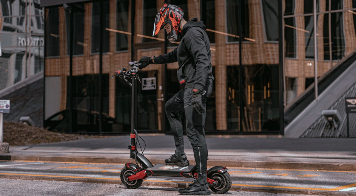 Upgrade Your Ride on Varla Electric Scooter: Top Travel Choices for Adults this Black Friday