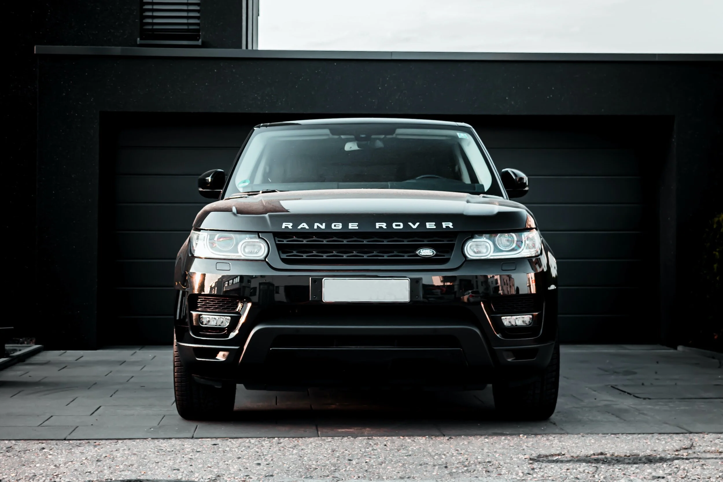 Range Rover Maintenance In Dubai - Checklist For Car Owners