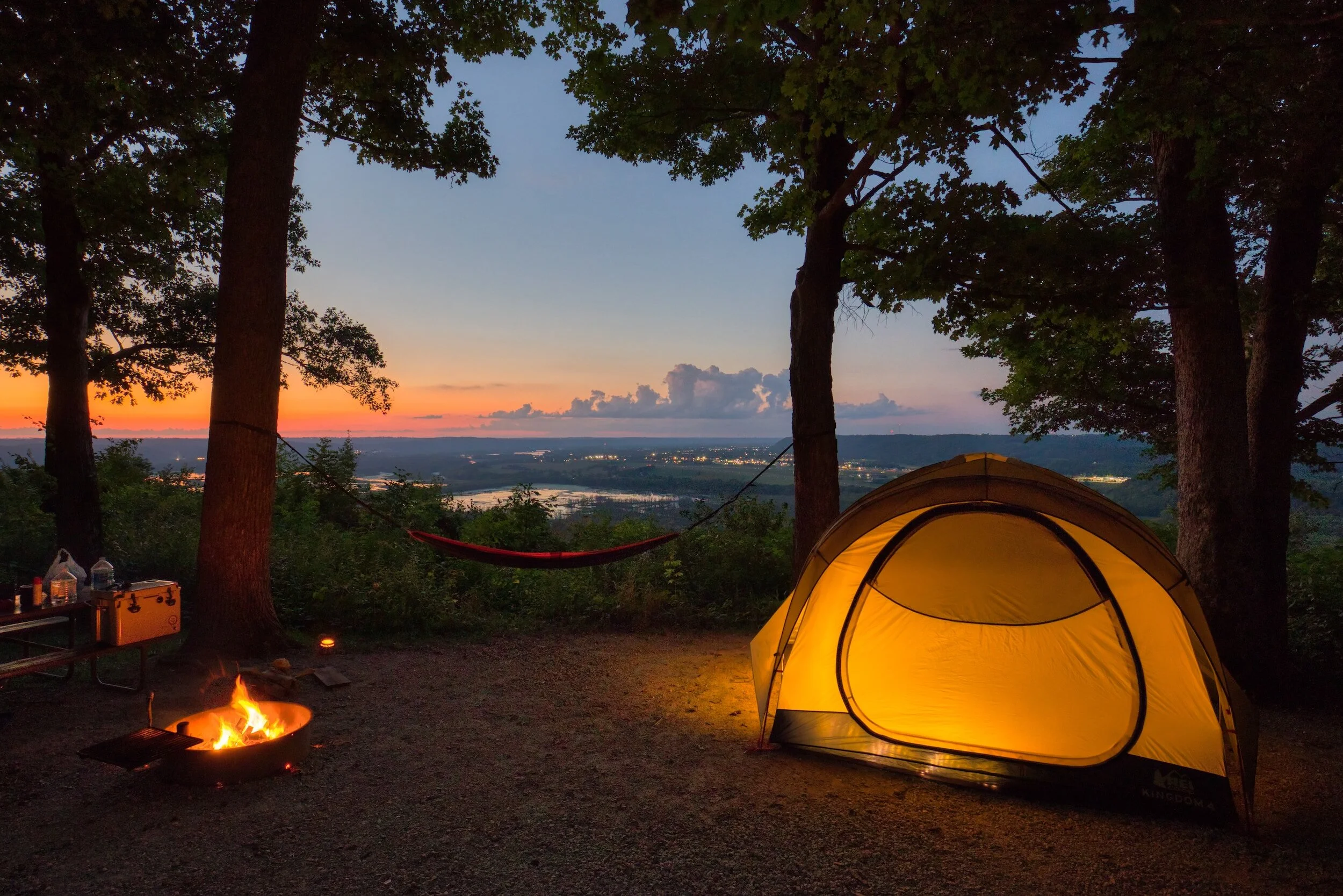Going Camping? 8 Wildlife Safety Tips You Need to Hear 