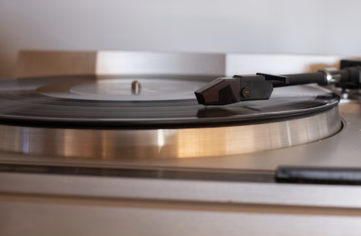 Nostalgia in Analog: Rediscovering Vinyl Records