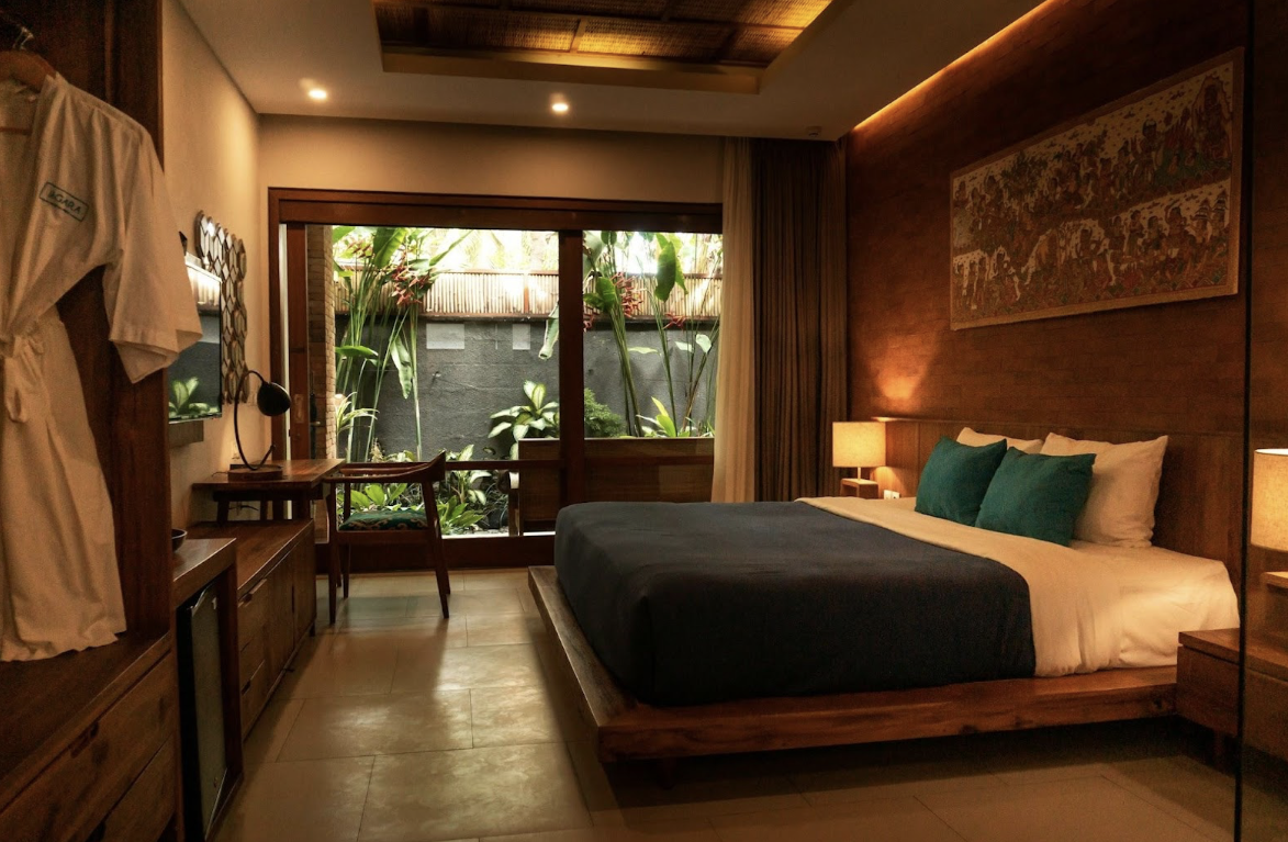 6 Things Every Hotel Room Should Have
