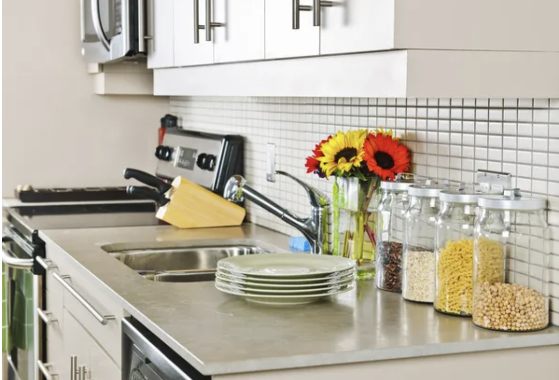 Maximizing Functionality in Your Open-Concept Small Kitchen