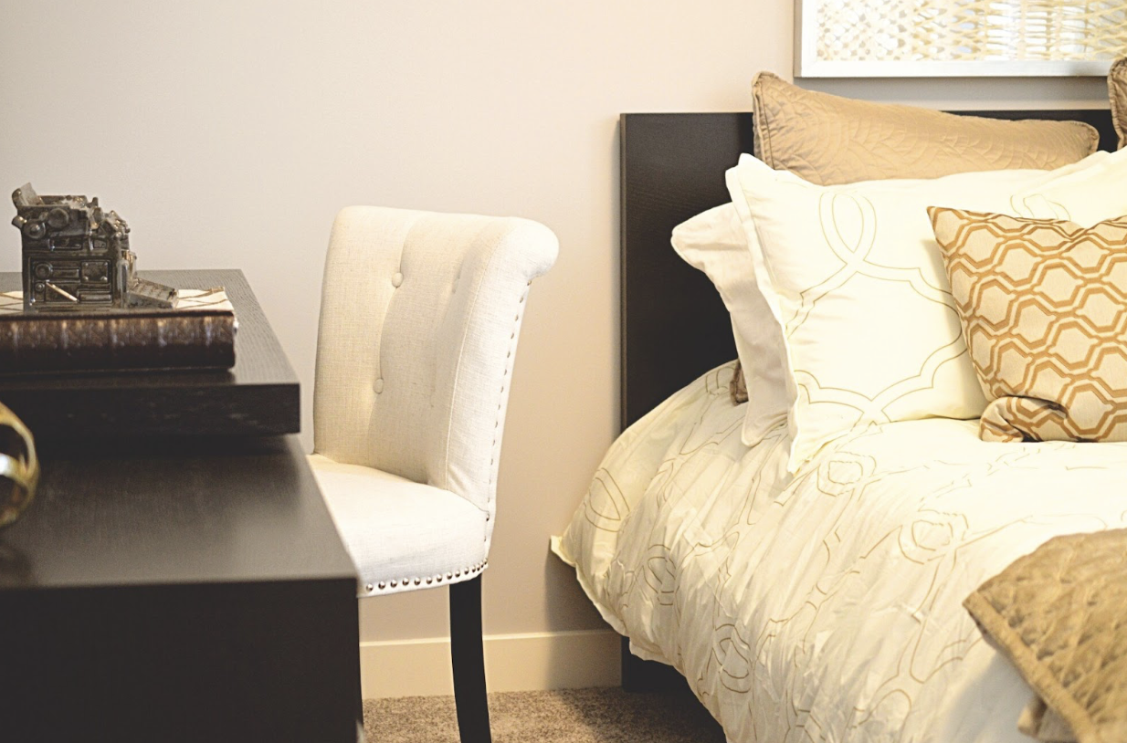 The Ultimate Guide to Furnishing the Bedroom of Your Tiny Home