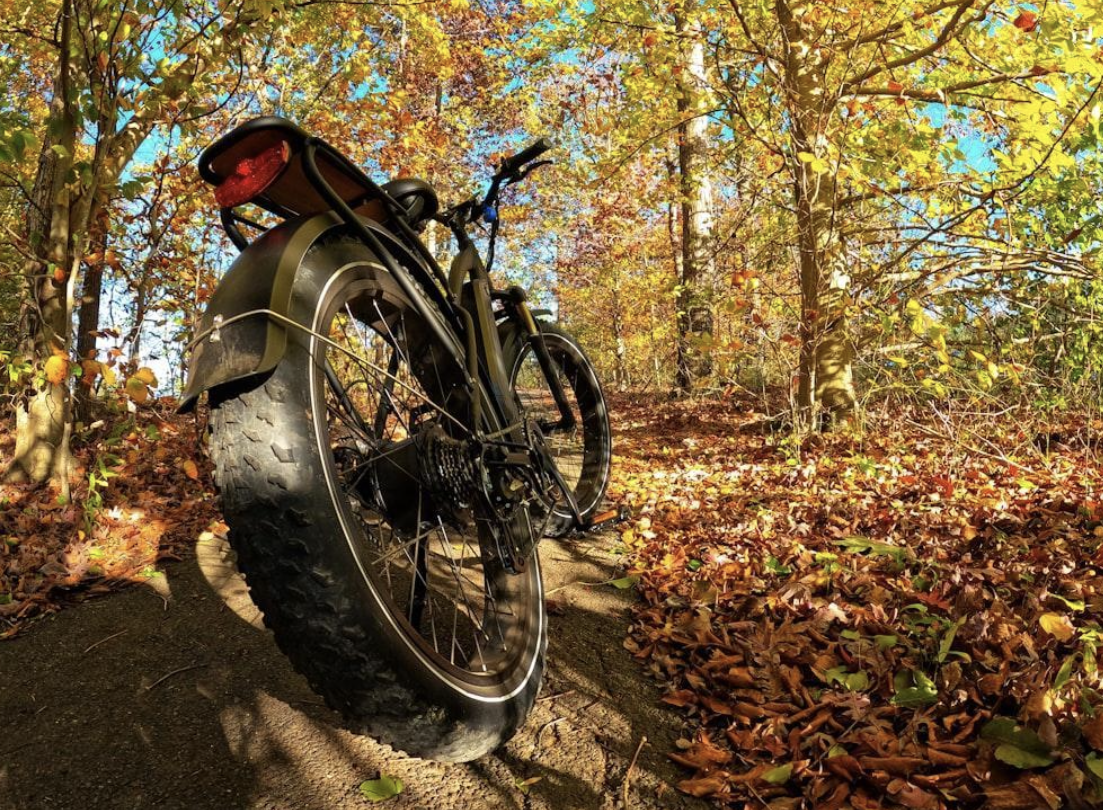 The A7 Pro: Experience Mountain Bike-Level Shock Absorption for Worry-Free Urban Riding