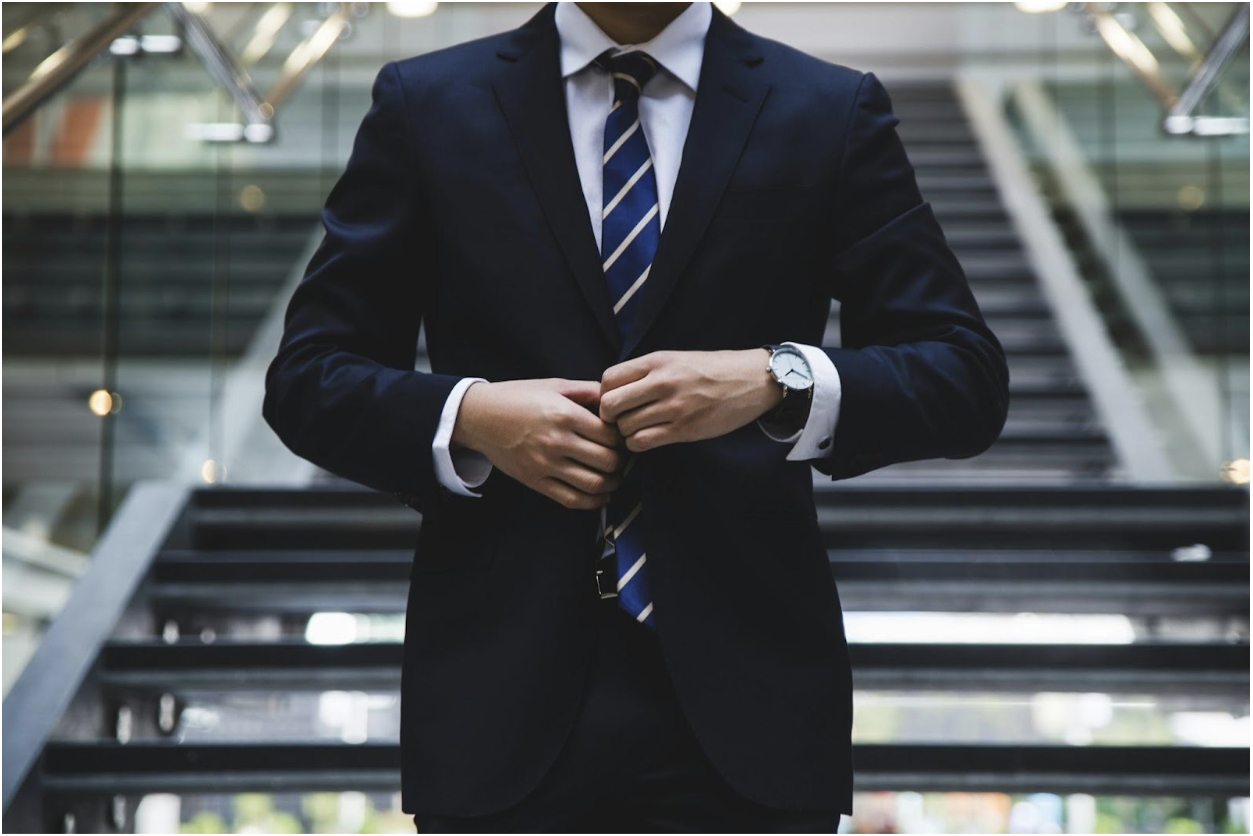 6 Things to Consider if You Need to Hire a Lawyer After an Injury