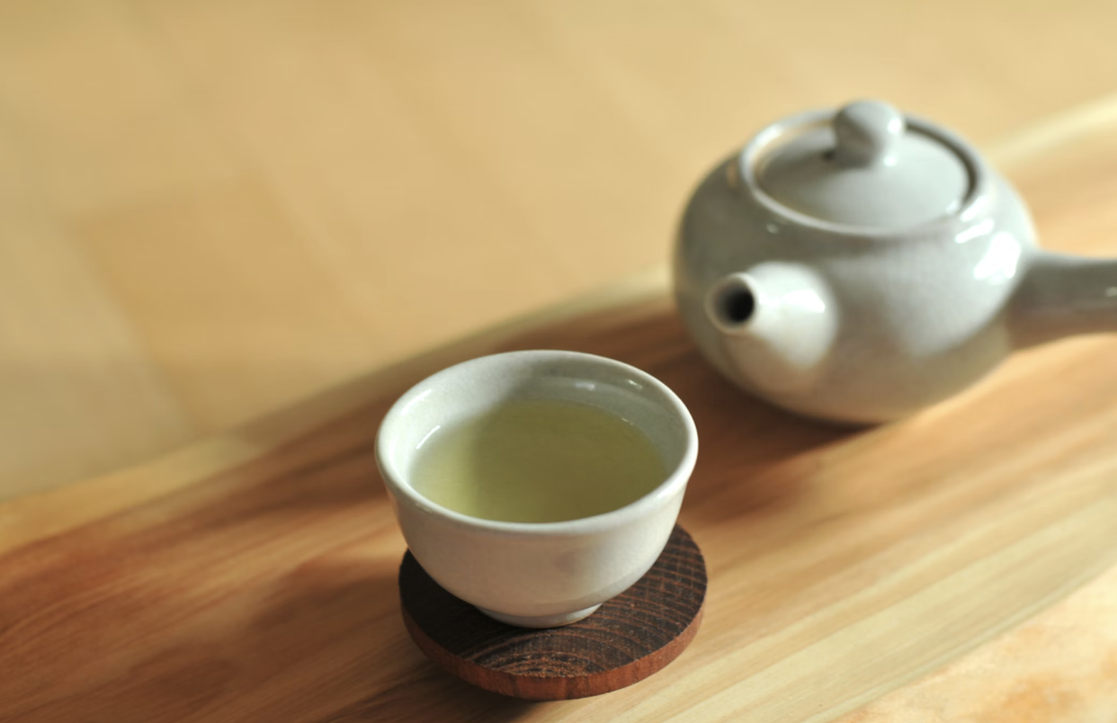 Green Tea Harmony: Handpicked Leaves for Your Enjoyment