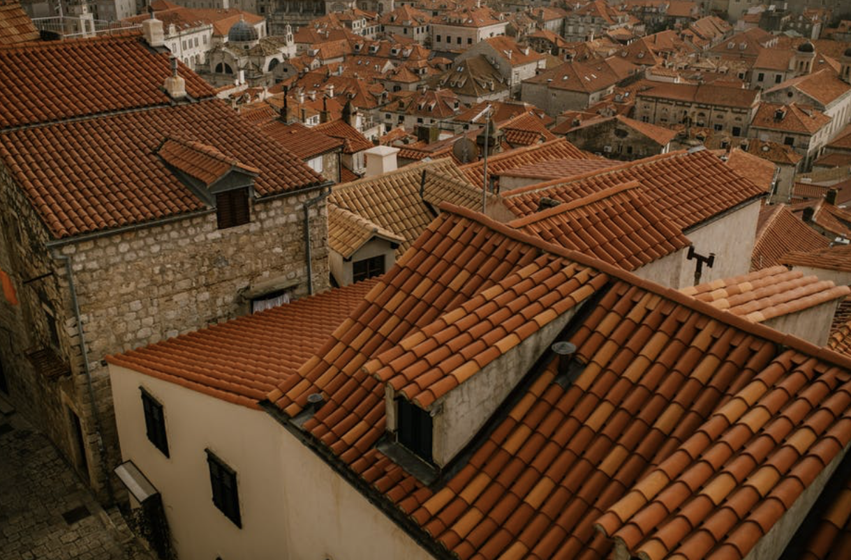 The Hidden Dangers of DIY Roof Repair: What You Need to Know