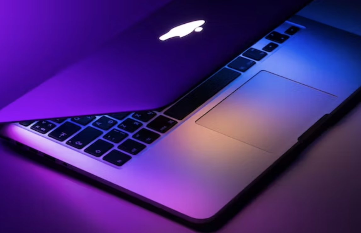 7 Top-Rated MacBook Cases For Every Budget 
