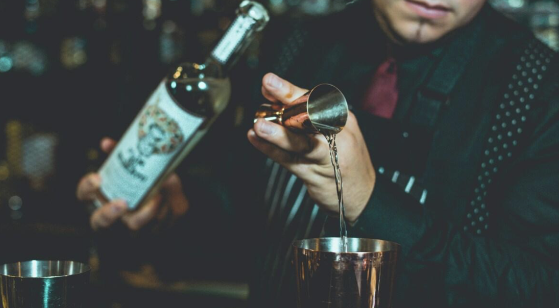 The Comprehensive Guide to a Bartender Job Description