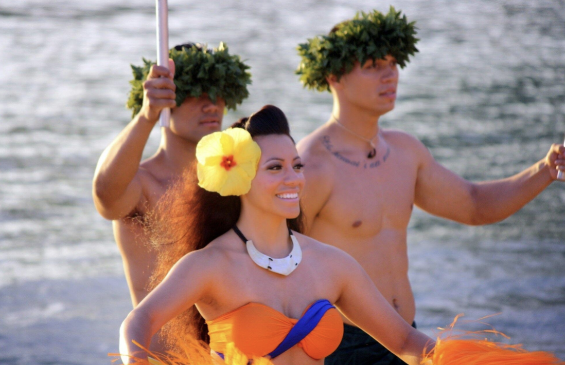 Cultural Immersion: Tour Packages for a Deeper Travel Experience