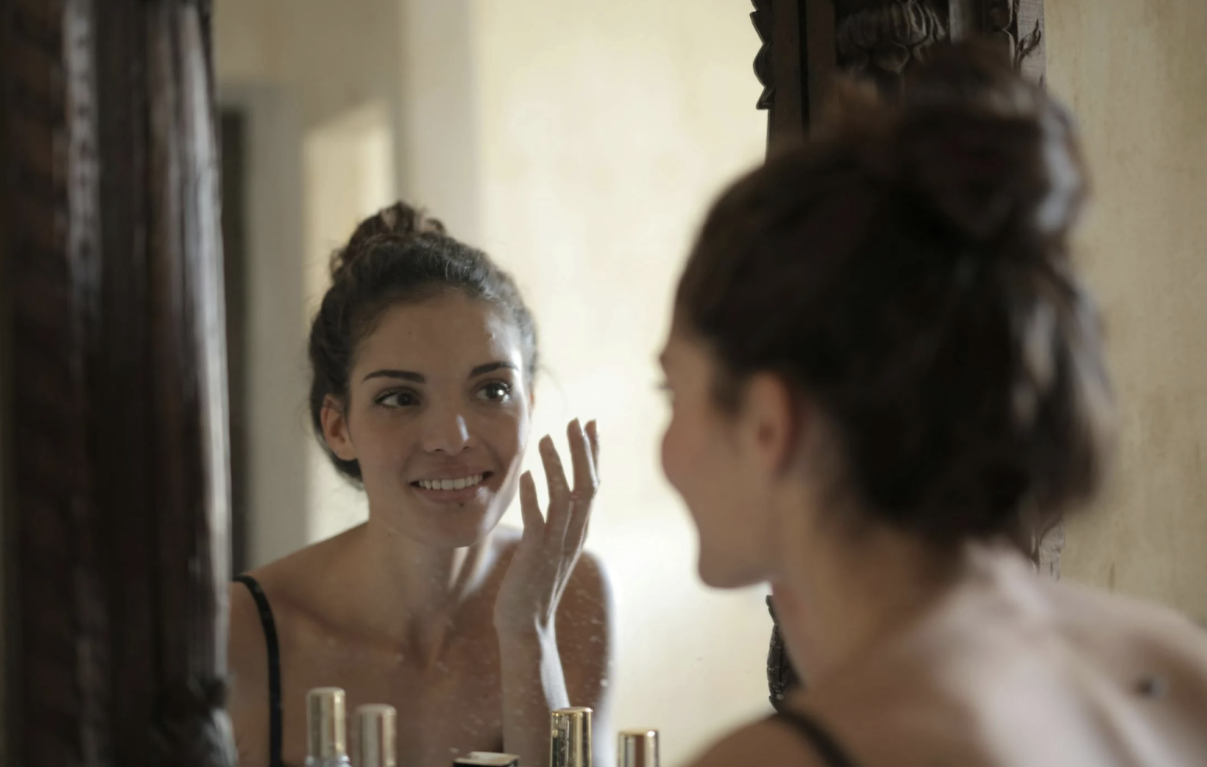 Travel and Acne: How to Keep Your Skin Clear and Fresh