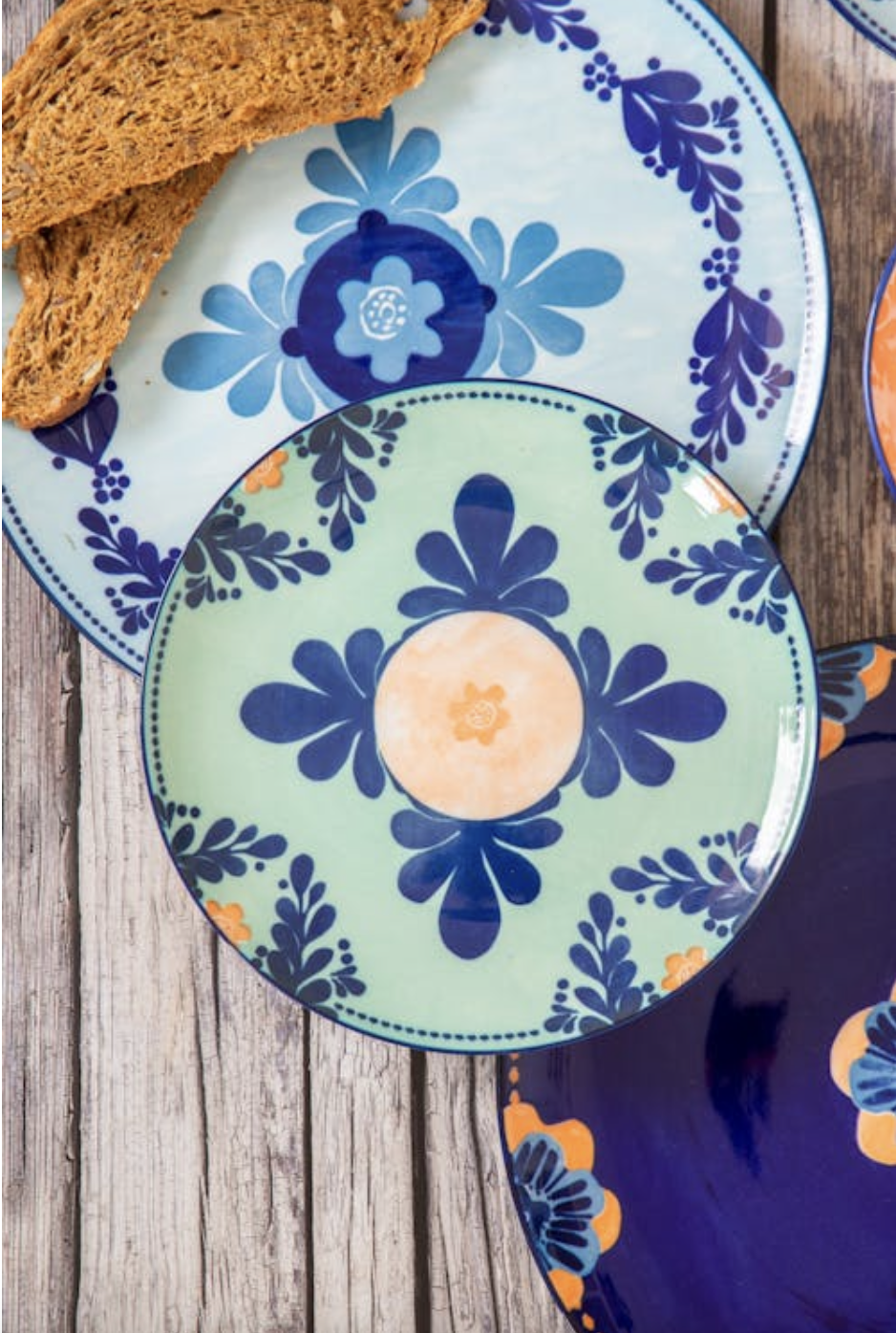 Exploring the Colors and Patterns of Polish Pottery