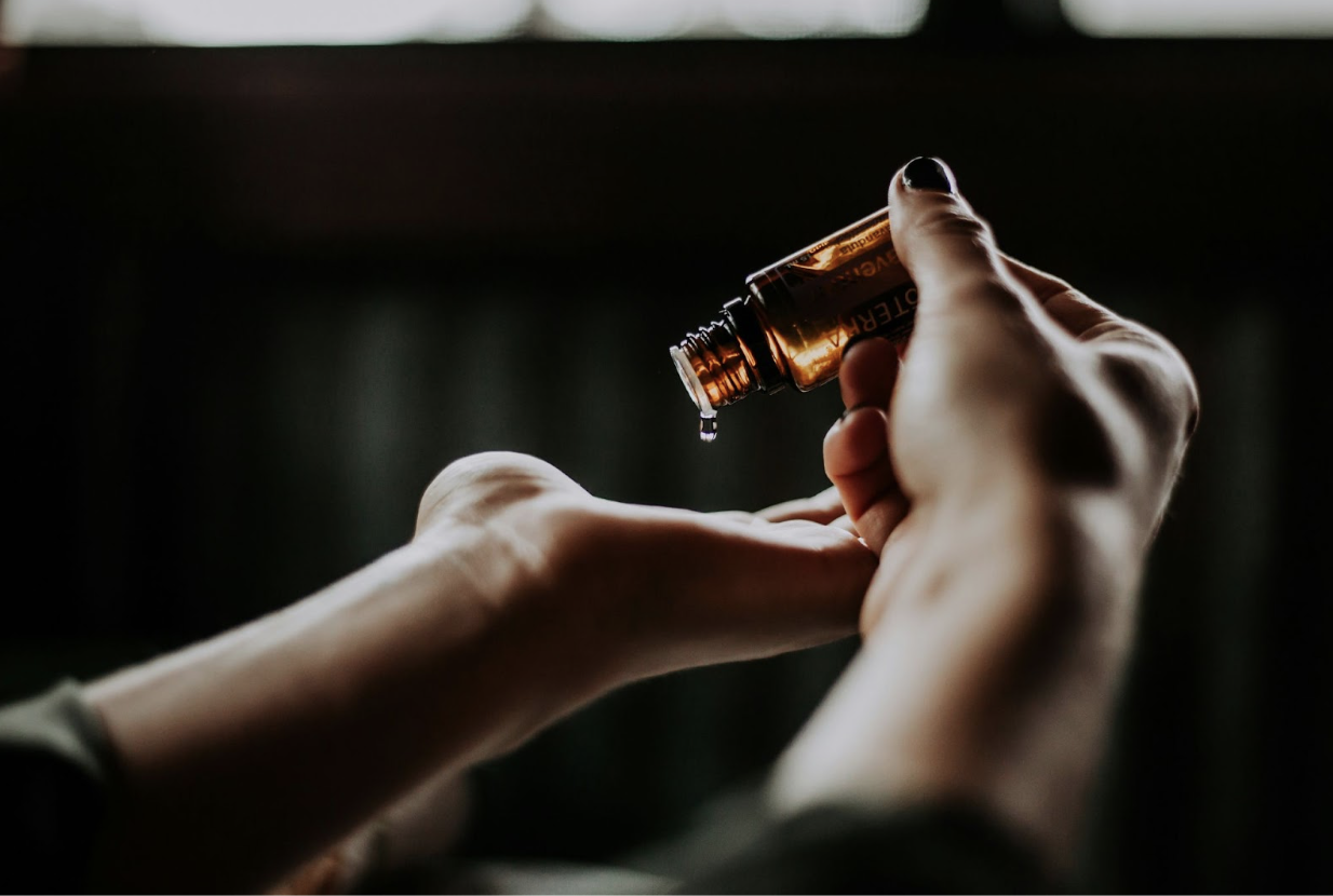  What Happens if you use Expired Castor Oil on Hair?