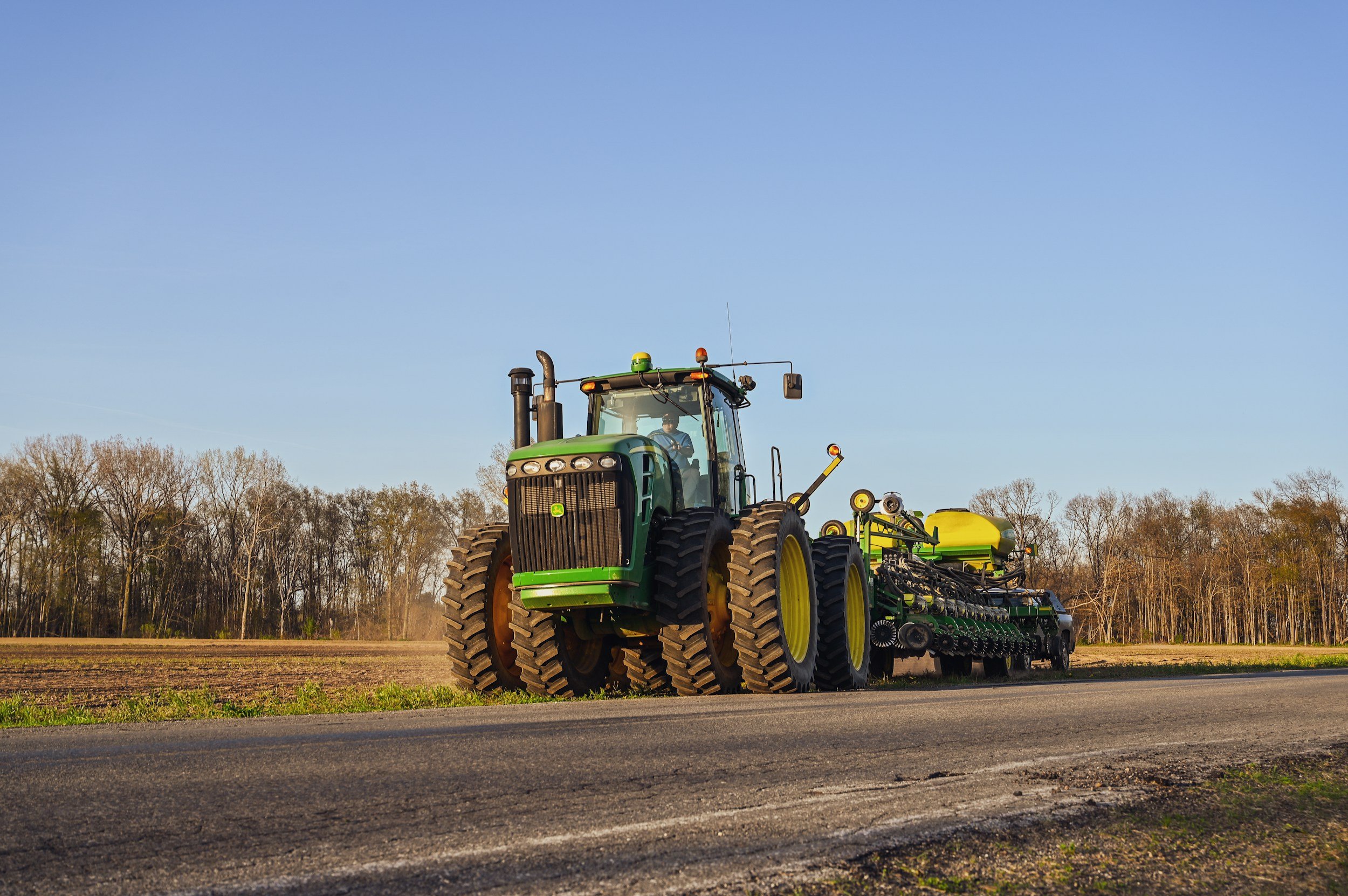 How to Choose the Right Heavy Equipment Movers for Your Project