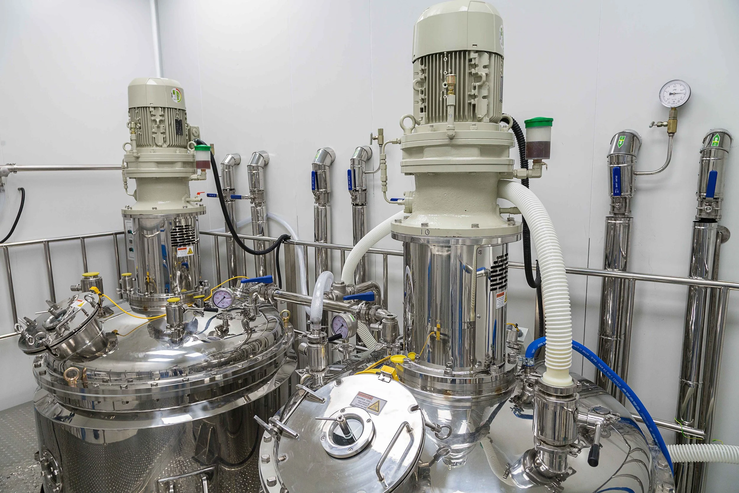 Comparing Bag-On-Valve Technology with Conventional Aerosol Systems