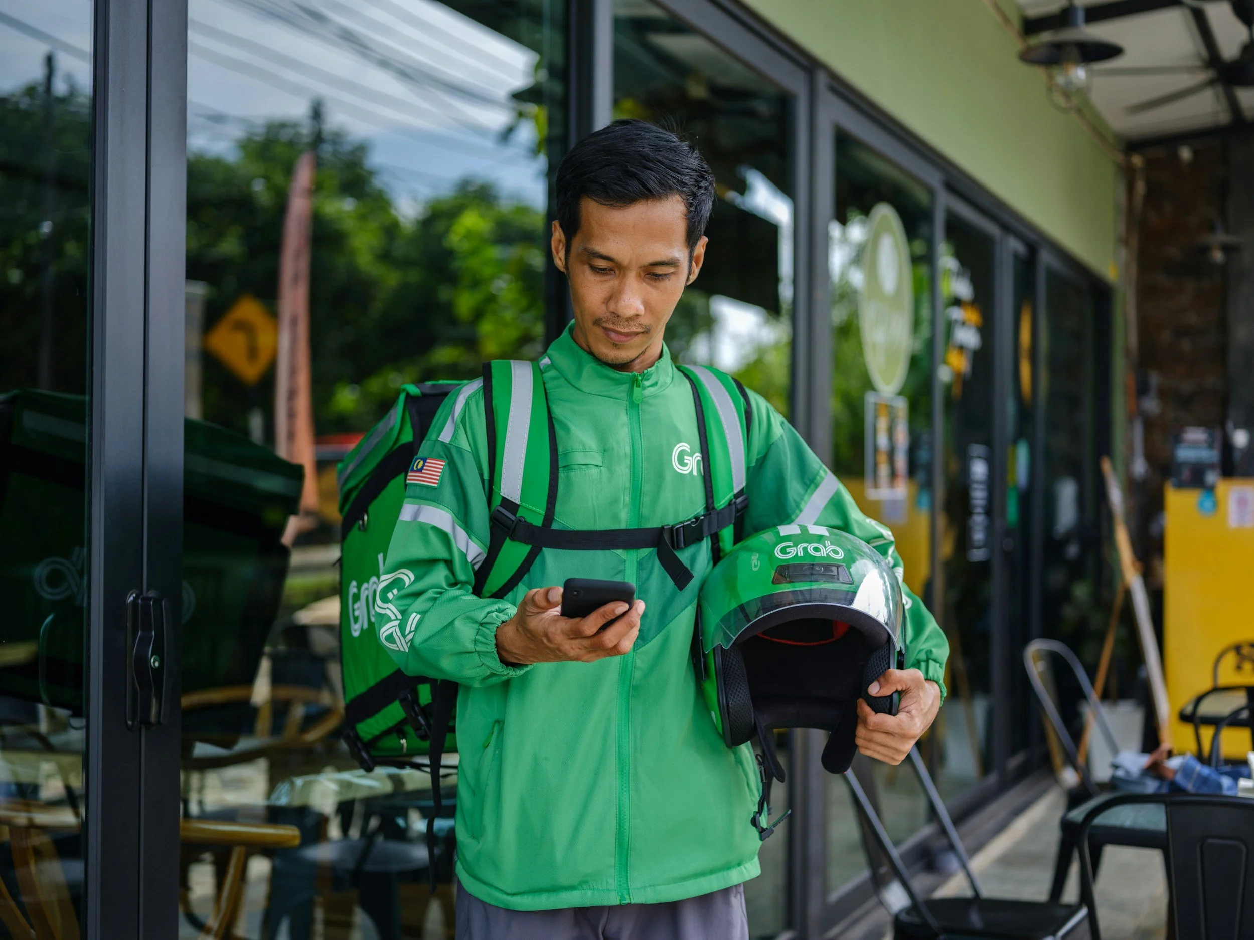 How Technology is Shaping the New Food Delivery Trends
