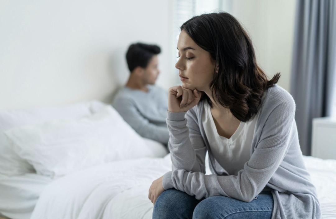 Having an Affair as a Married Woman: Things to Consider When You're Stuck In a Bad Marriage