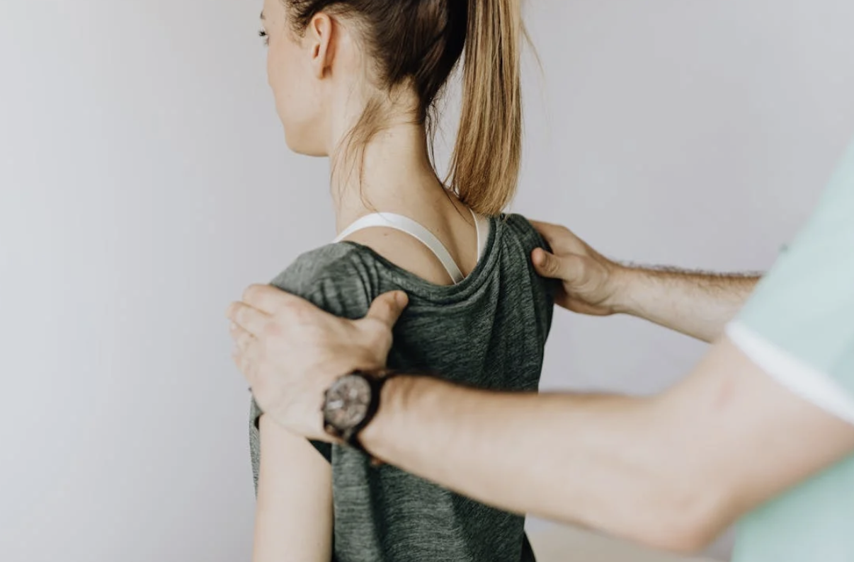 Understanding Common Shoulder Problems and How to Avoid Them