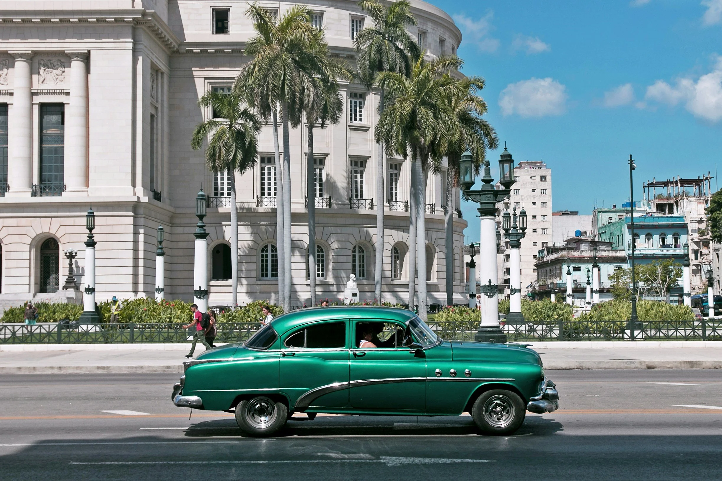 Your Ultimate Guide to Renting a Car in Havana, Cuba