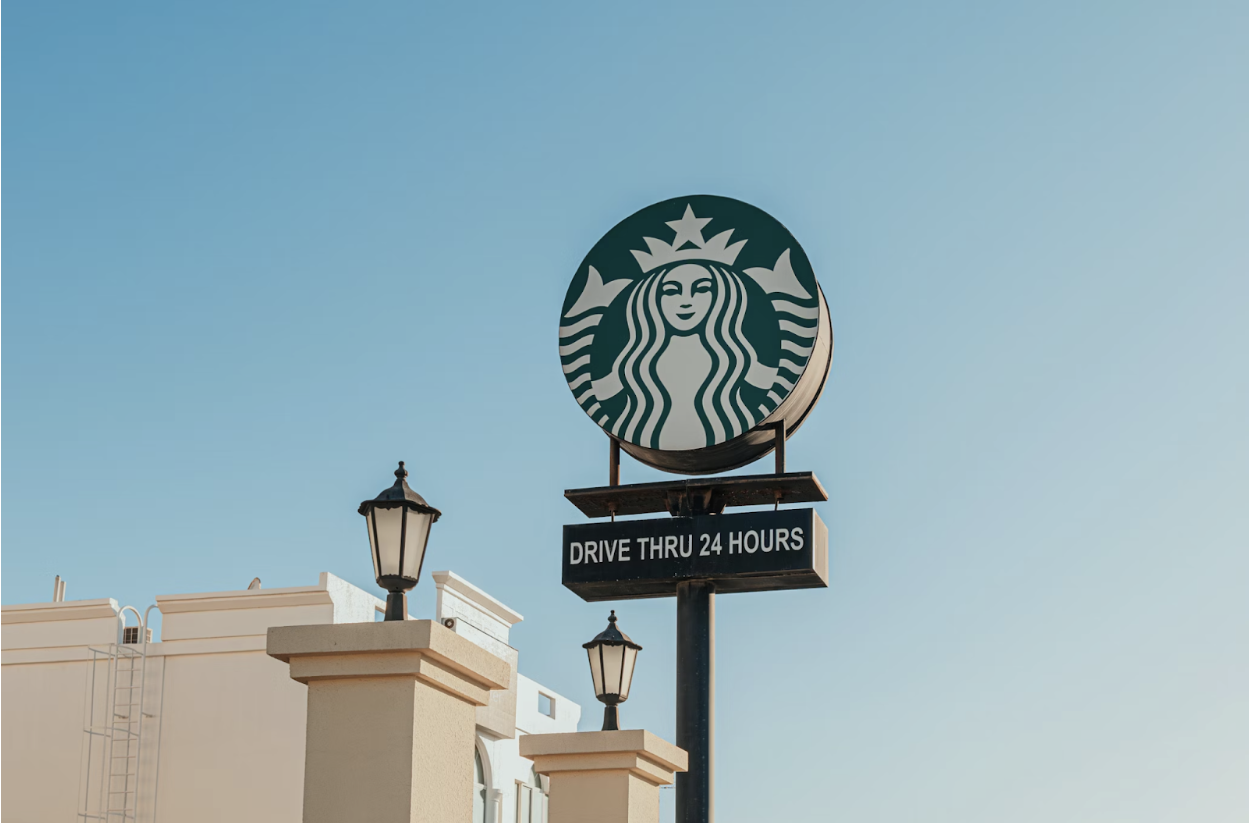 6 Reasons to Invest in a Franchise Instead of Starting a Business