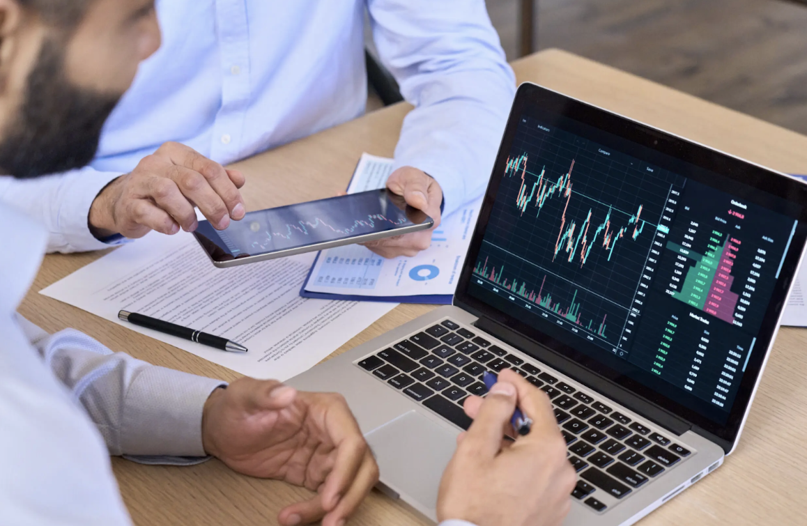 5 Key Factors to Consider When Choosing the Best Prop Firm