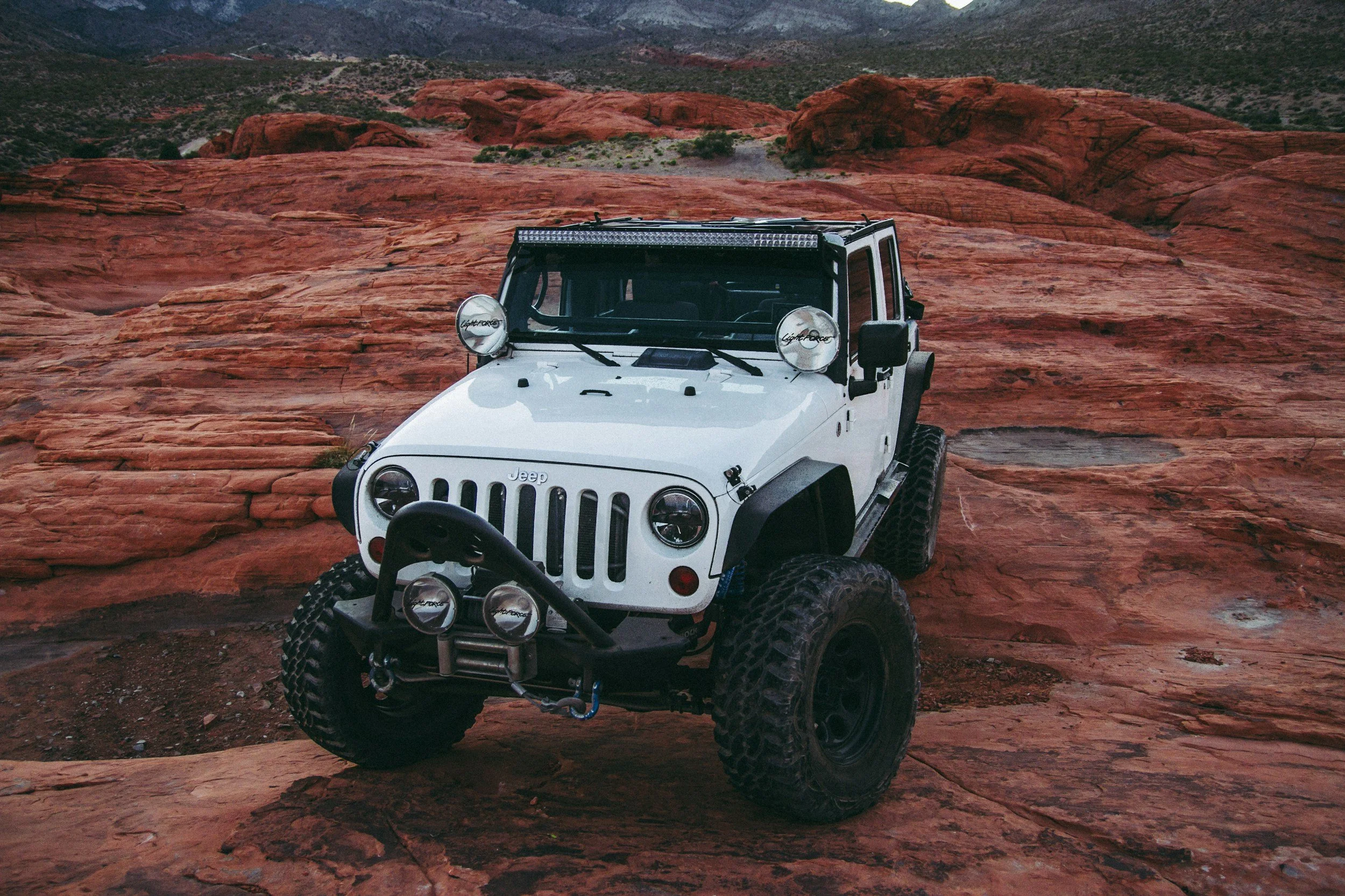 Expert Advice On Choosing the Right Jeep for Adventures