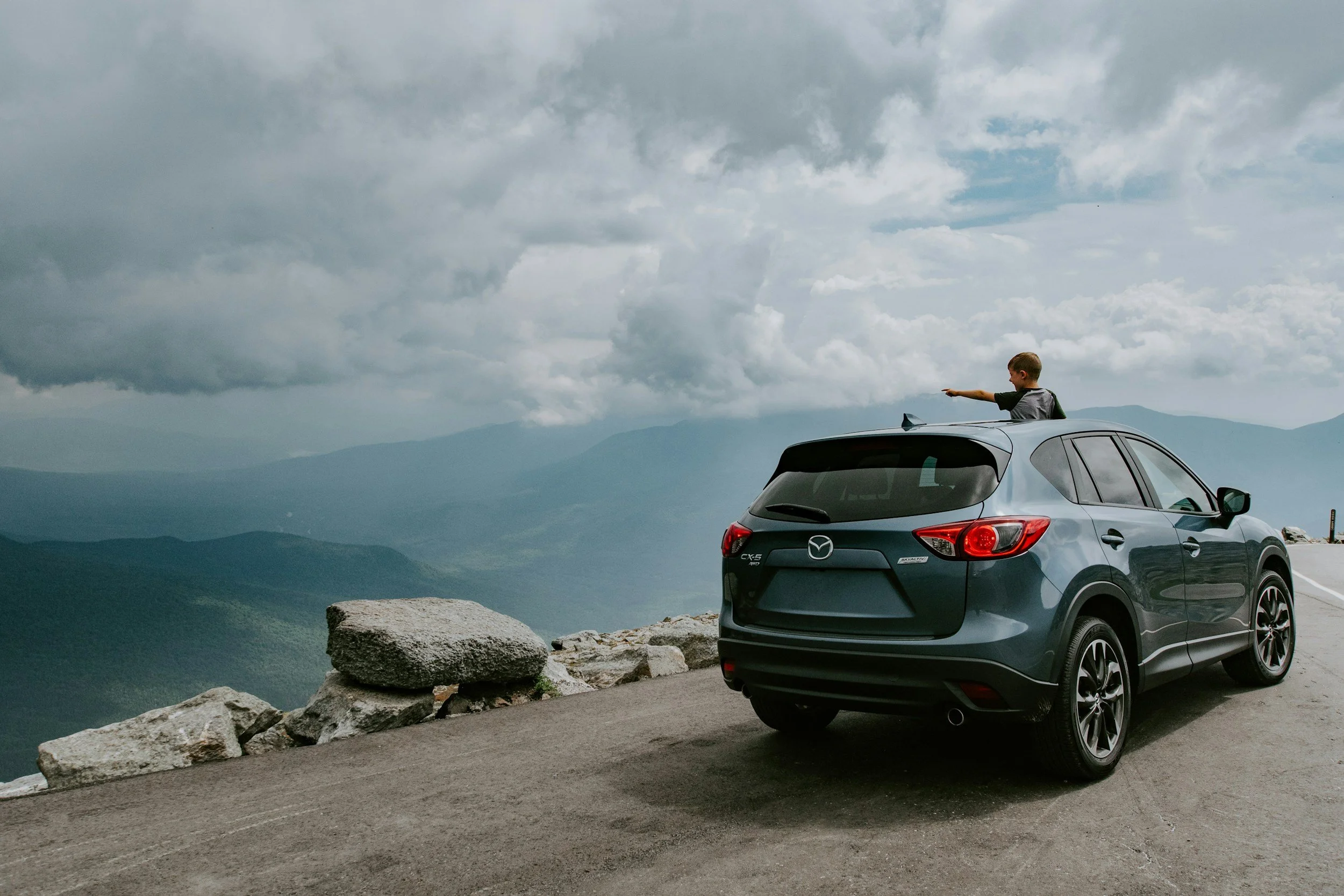Which Cars Are Great for Family Tours in Grand Rapids?