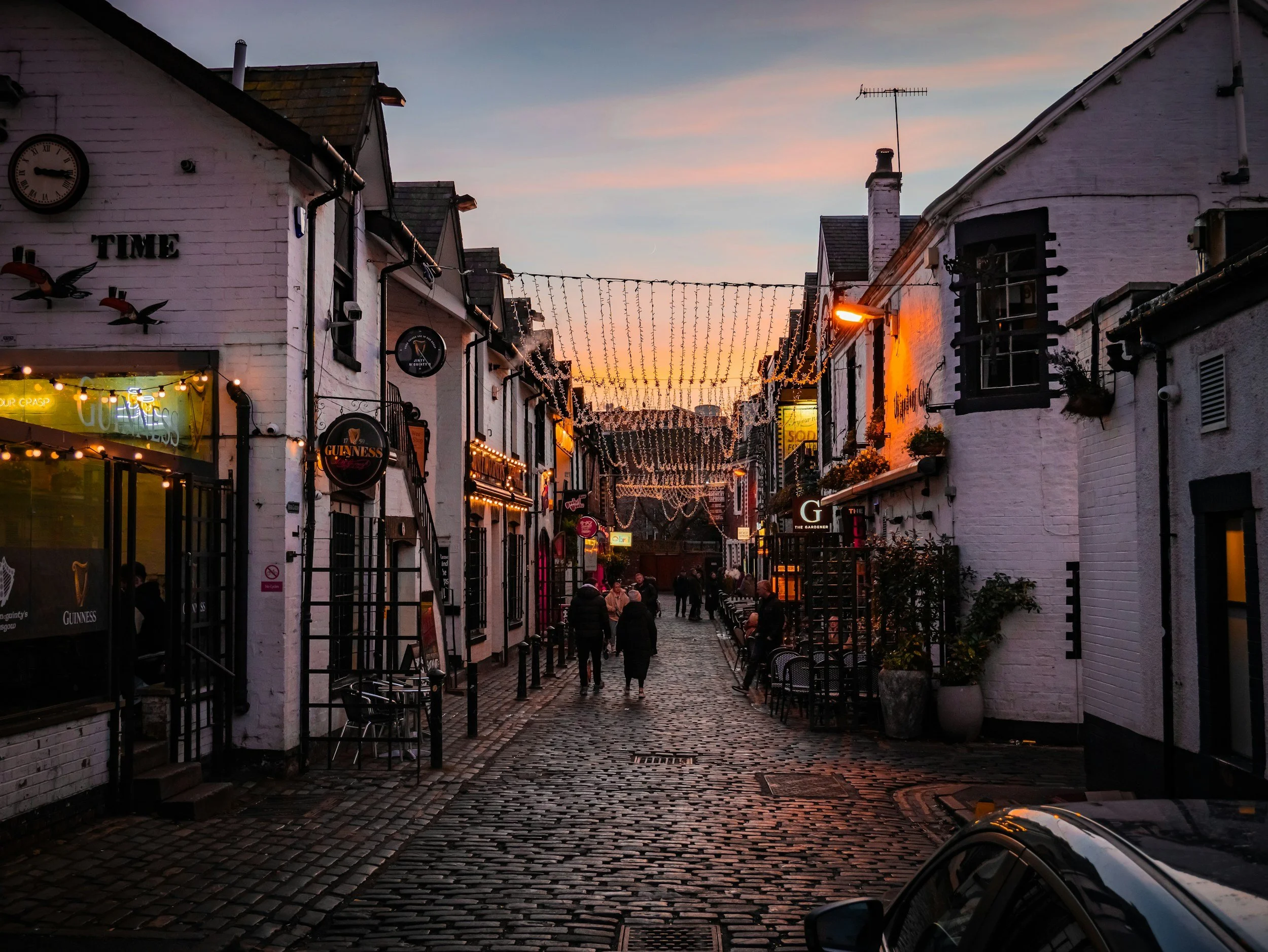 Nighttime Adventures &amp; Late Bars: Dublin 