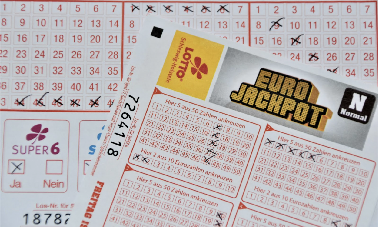 How to Stay Safe While Gambling Online: Expert Tips