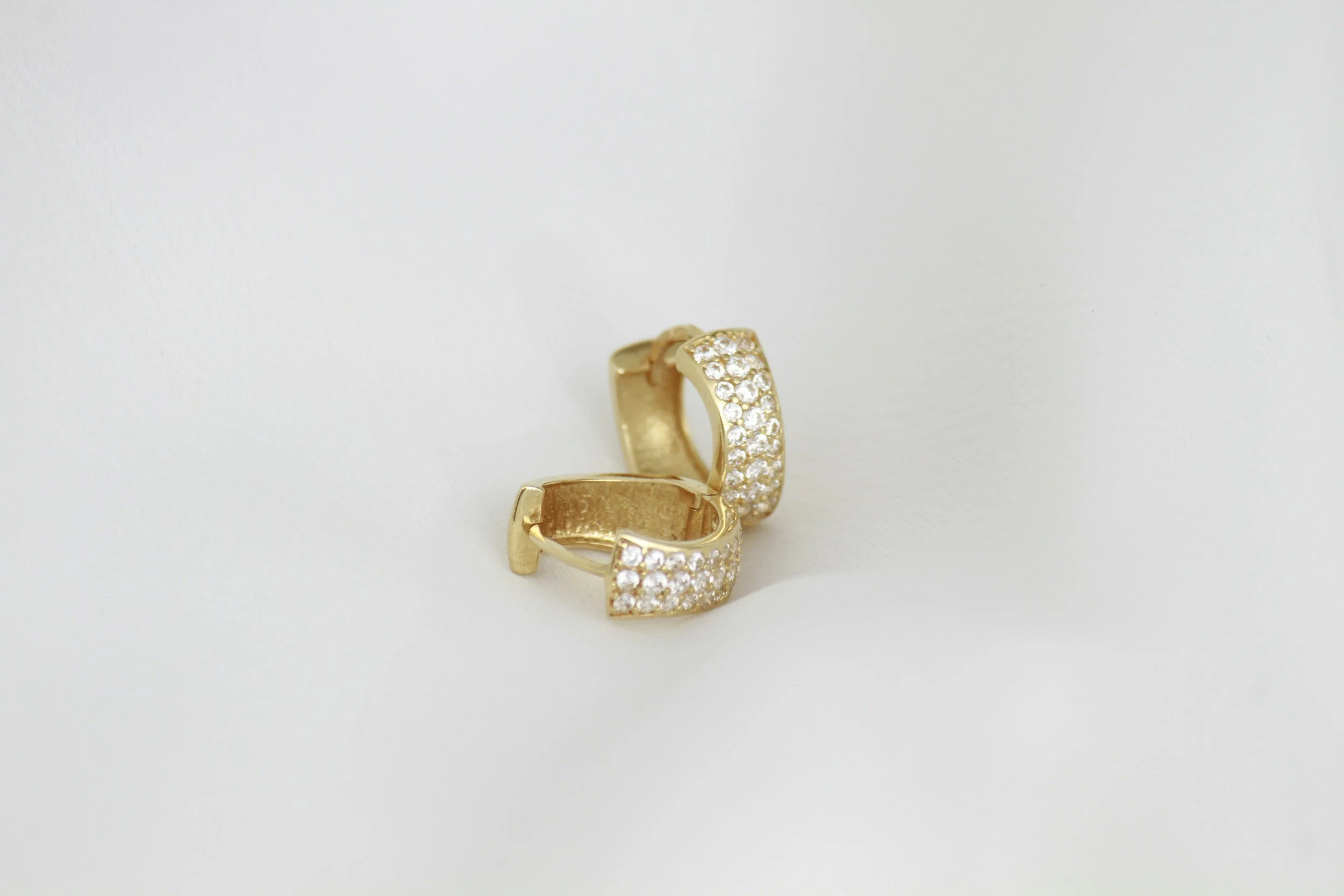 3 Tips You Can Use To Find the Perfect Earrings to Give to That Special Woman in Your Life