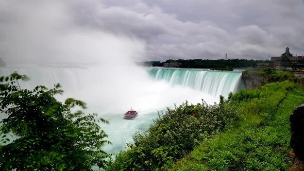 Exclusive Niagara Falls Adventure: Discover the Beauty on a Private Tour