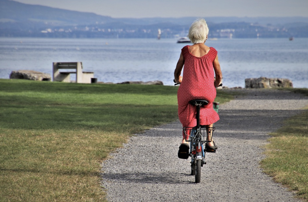 Best lightweight electric bike for very short seniors