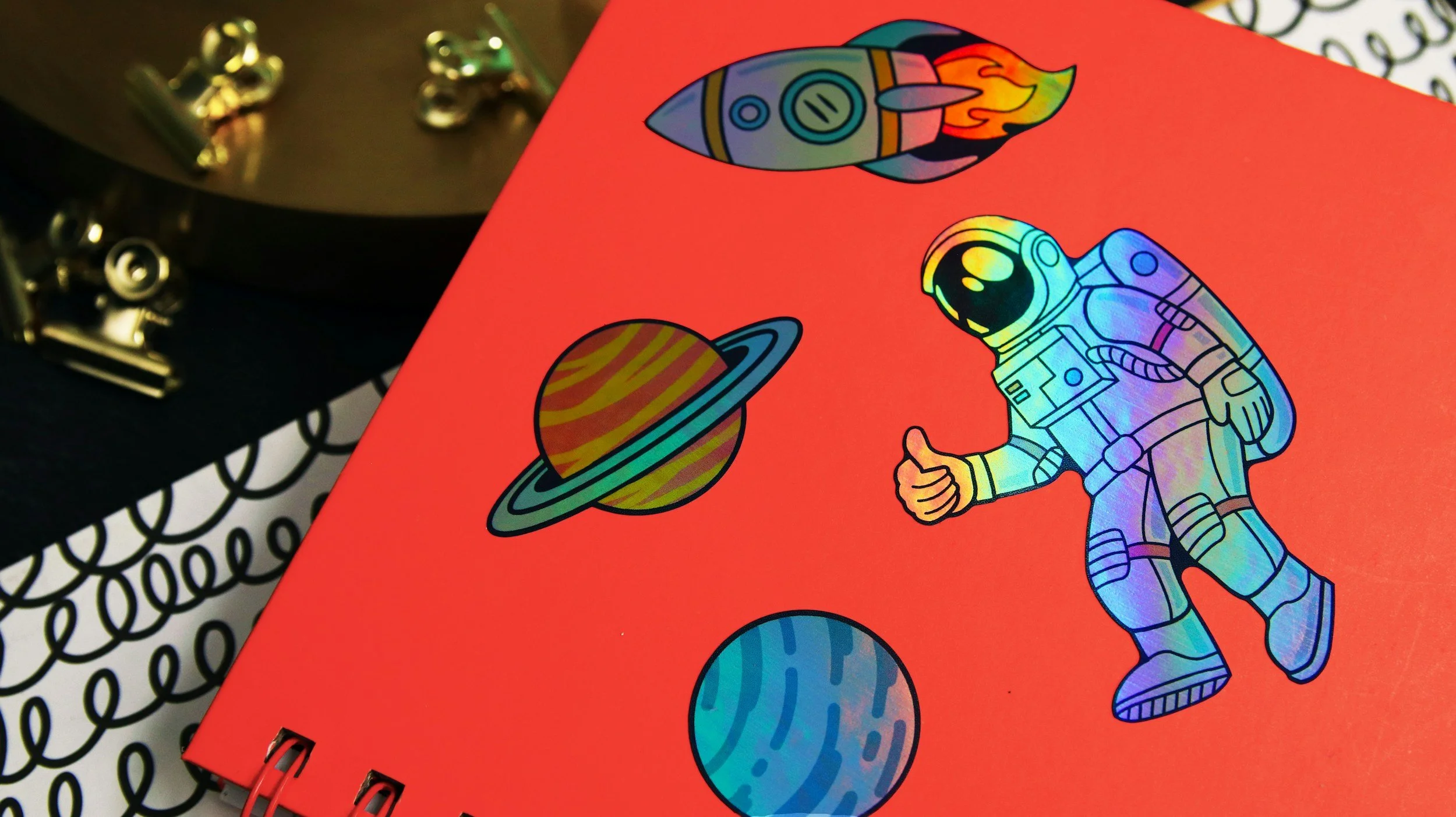How Can Holographic Stickers be Used in Scrapbooking and Journals?