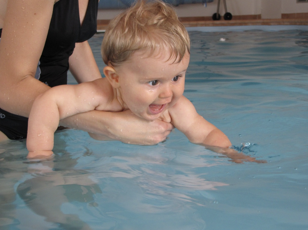 Tips for Introducing Your Baby to Swimming