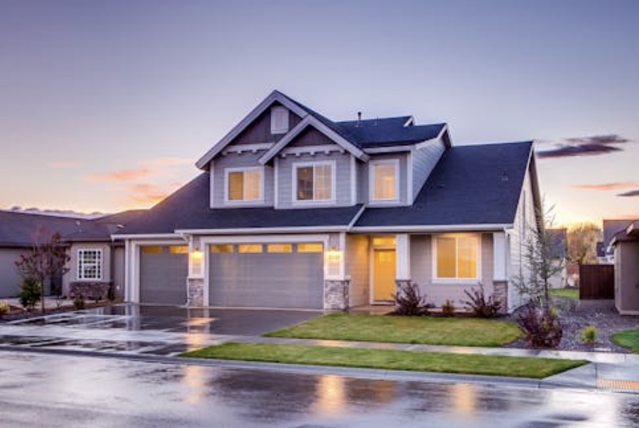 Essential Roof Maintenance Tips for Homeowners