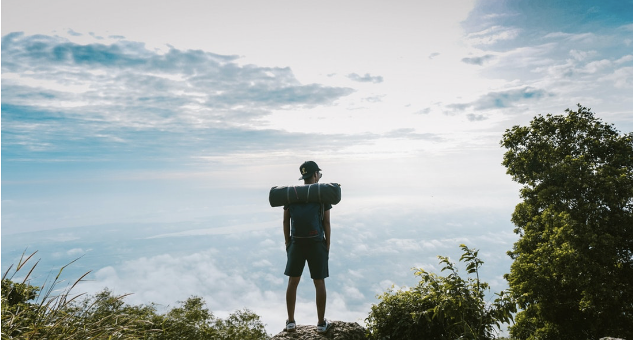 Celebrate Nature with These Sustainable Gift Ideas for the Outdoorsy Person in Your Life