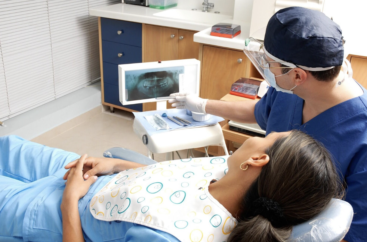 4 Proven Strategies for Fresh Breath and Healthy Teeth