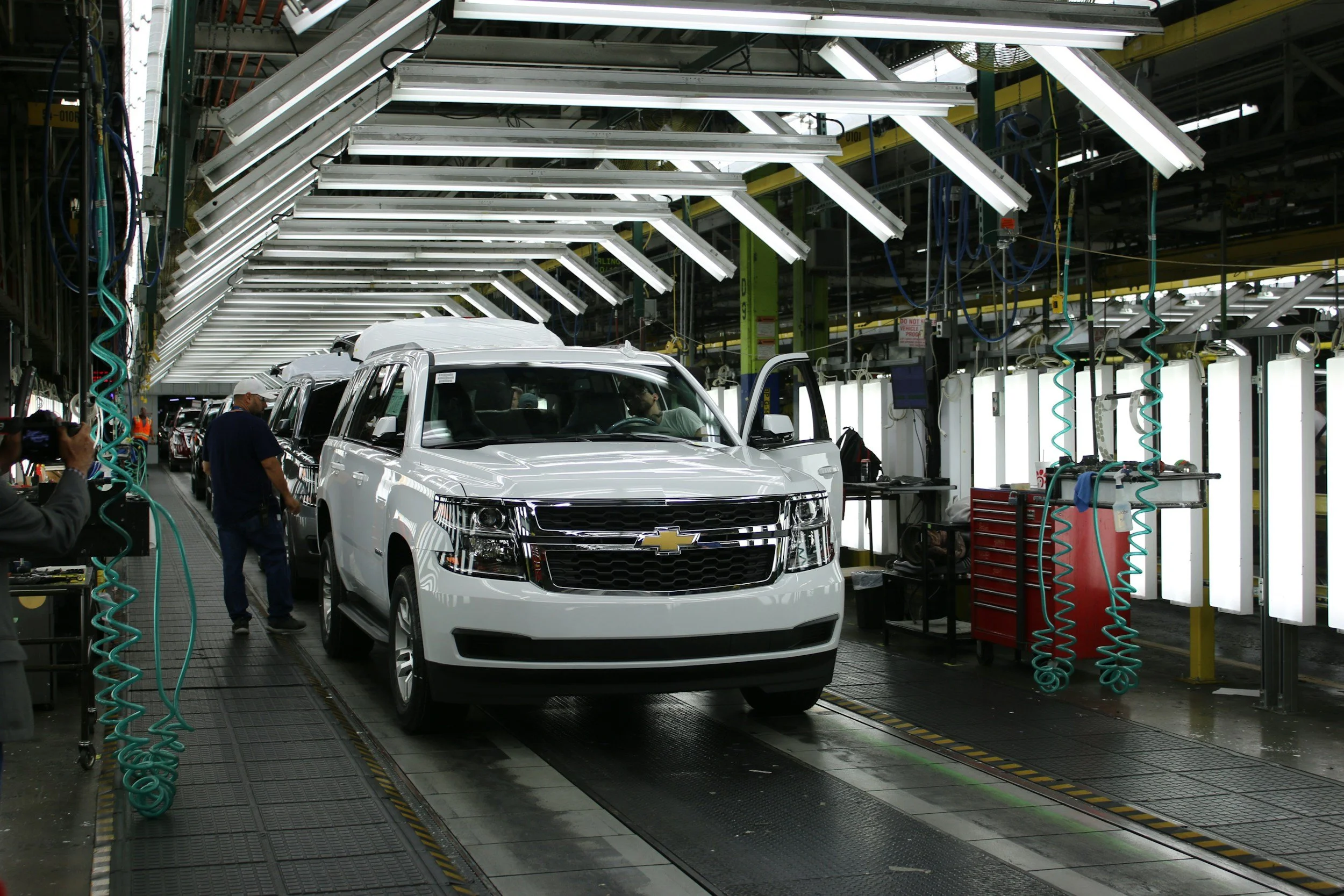 Exploring the World with Your Chevy: Travel Tips for Road Trips