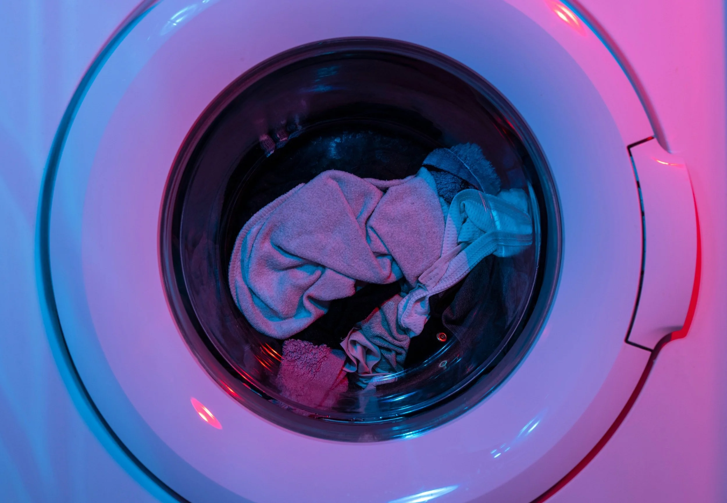 Mastering the Art of Laundry: Tips for Maintaining Your Clothes at Home