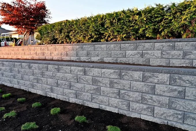 The Benefits of Retaining Walls in Landscape Design