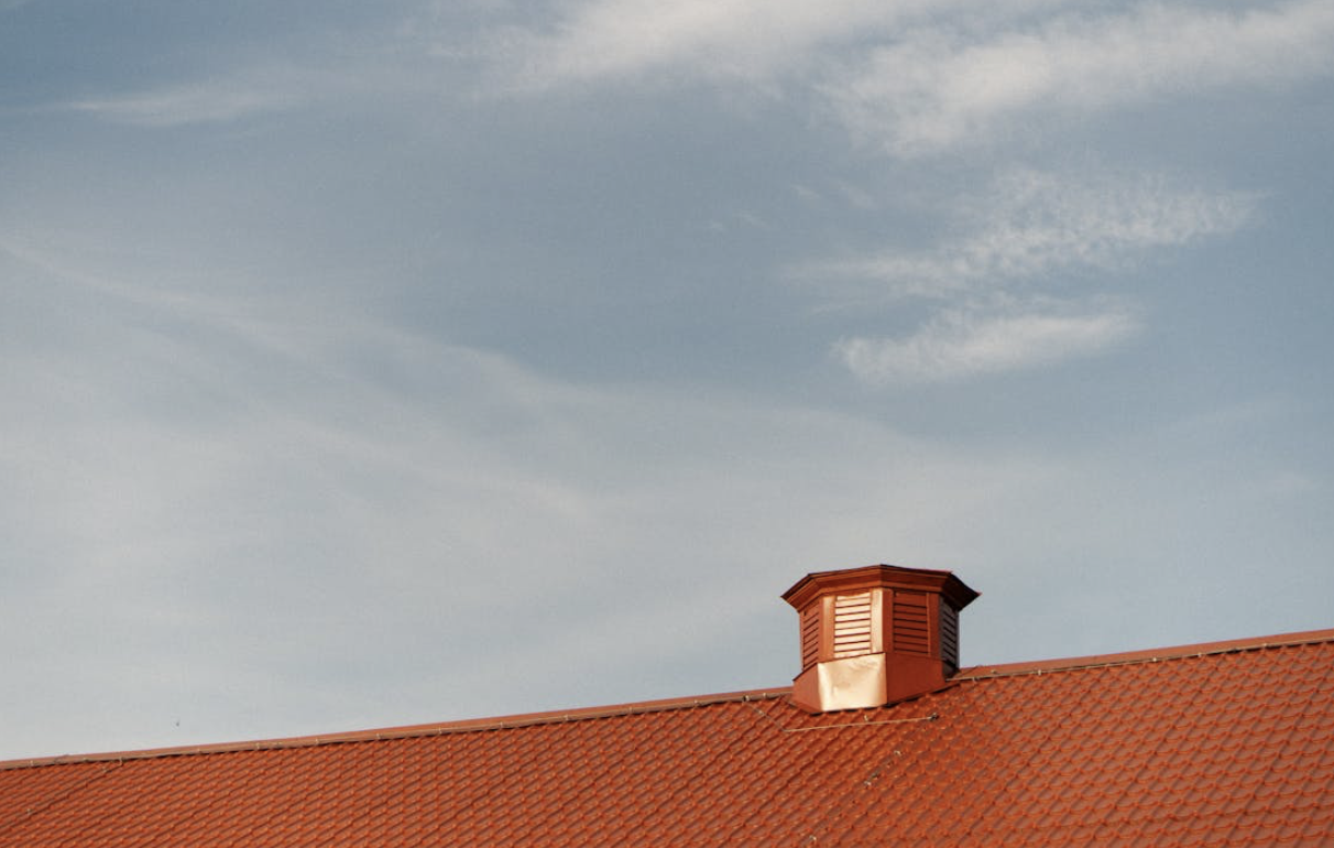 Key Factors to Consider When Selecting a Roofing Material for Your Home