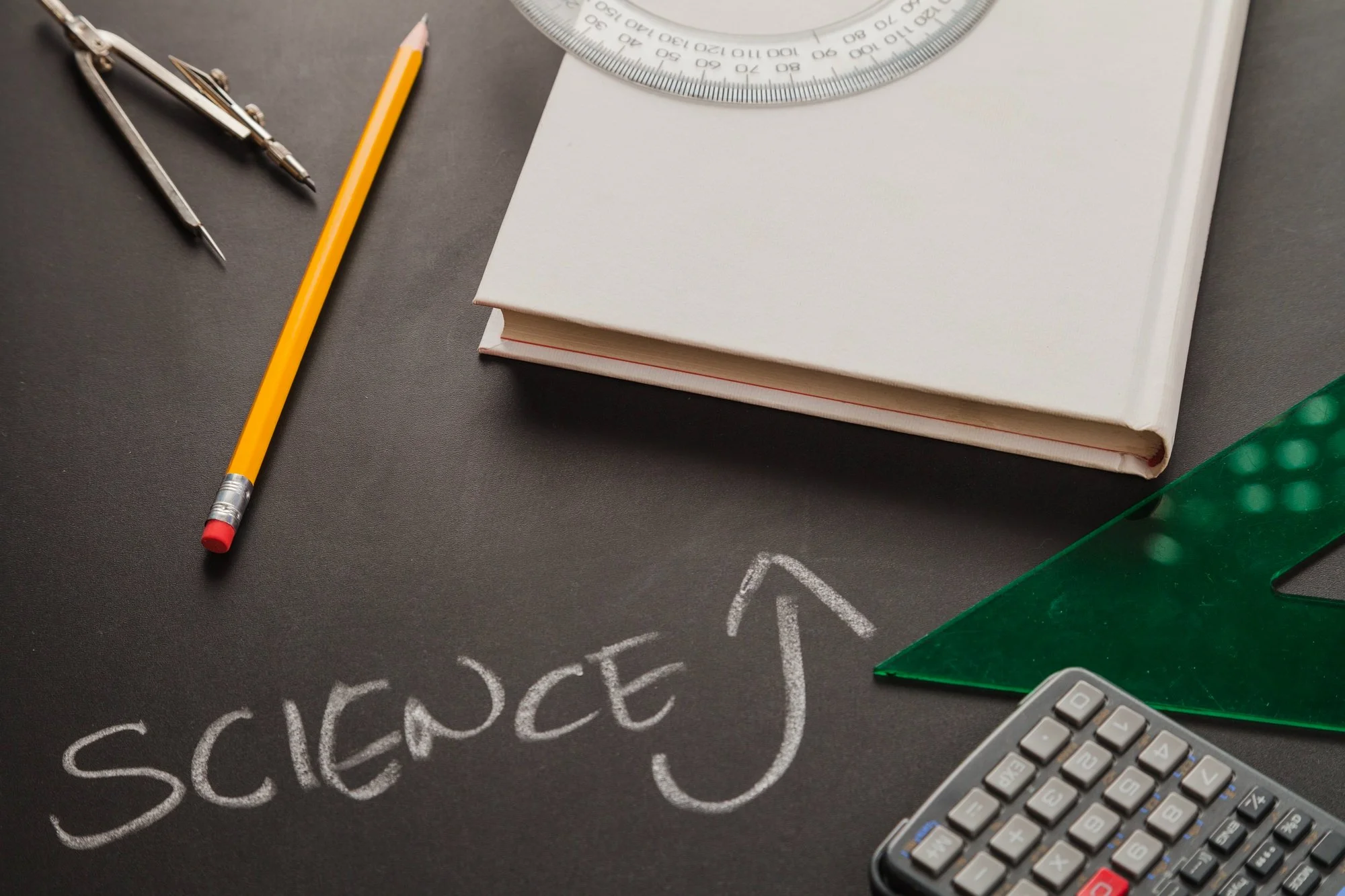 Using GCSE AQA Biology Past Papers in Your Tutoring Sessions