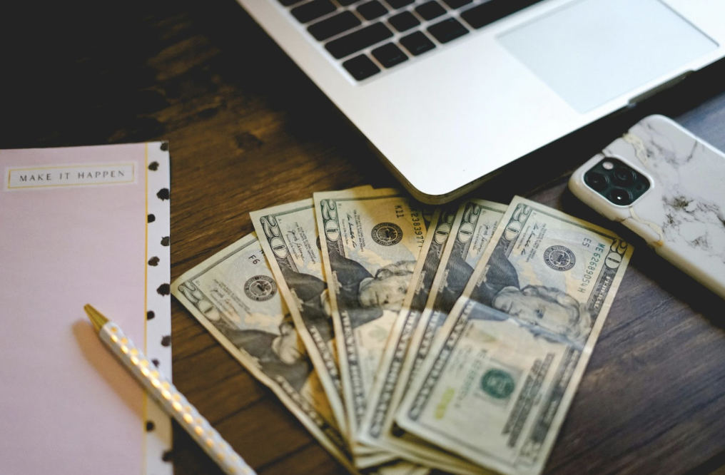 How Investors Can Protect Themselves from Financial Mismanagement