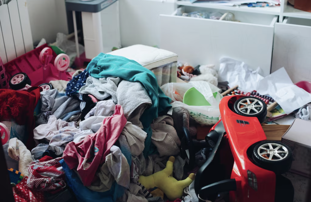 Why Regular Junk Removal Is Important for Maintaining a Tiny Home