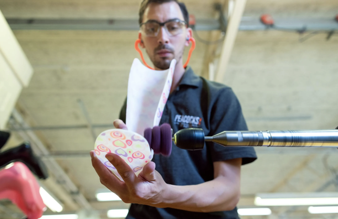 Exploring the Benefits of Custom Manufacturing for Small Businesses