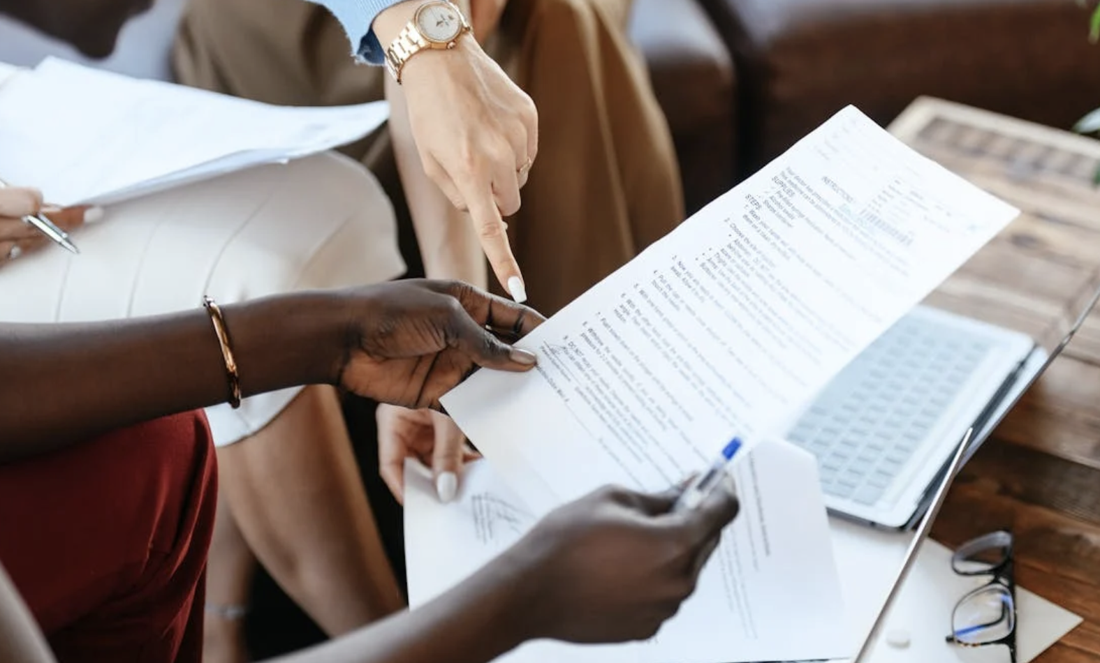 Ensuring Compliance with Business Contracts in Canada, Legal Mechanisms and Practice