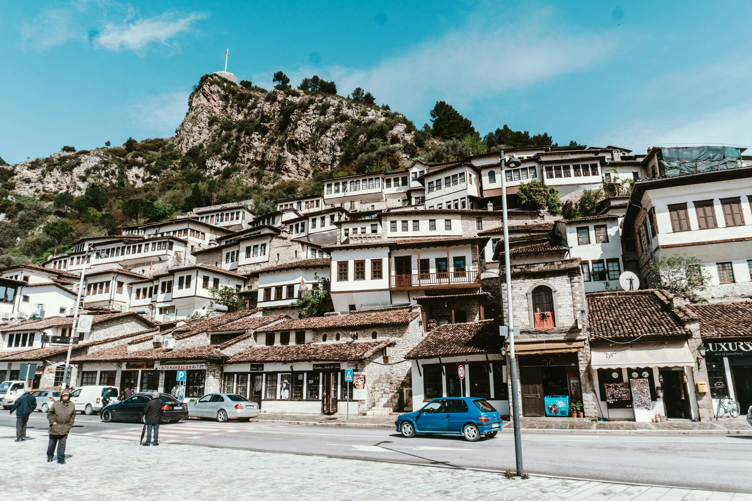 How to rent a car at Tirana Airport for a day