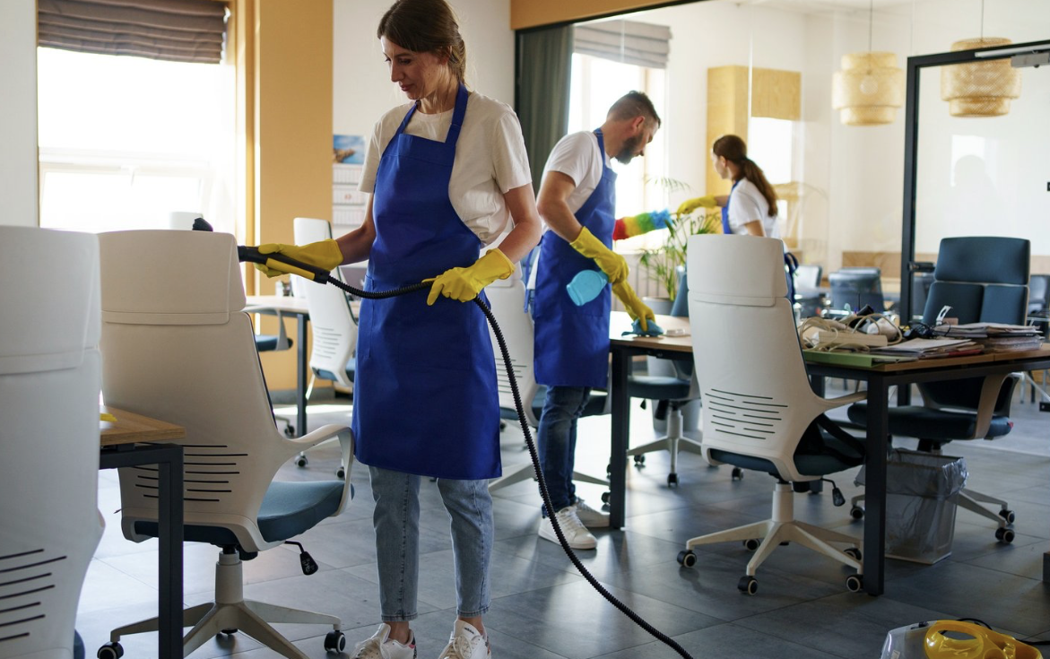 How a Professional Cleaning Company Transforms Your Living Space